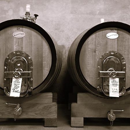 Wein- Und Sekthaus F.B.Schoenleber Естріх-Вінкель Екстер'єр фото